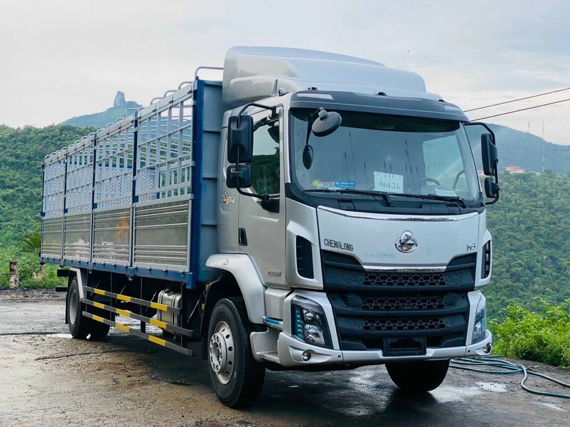 Xe tải chenglong thùng mui bạt